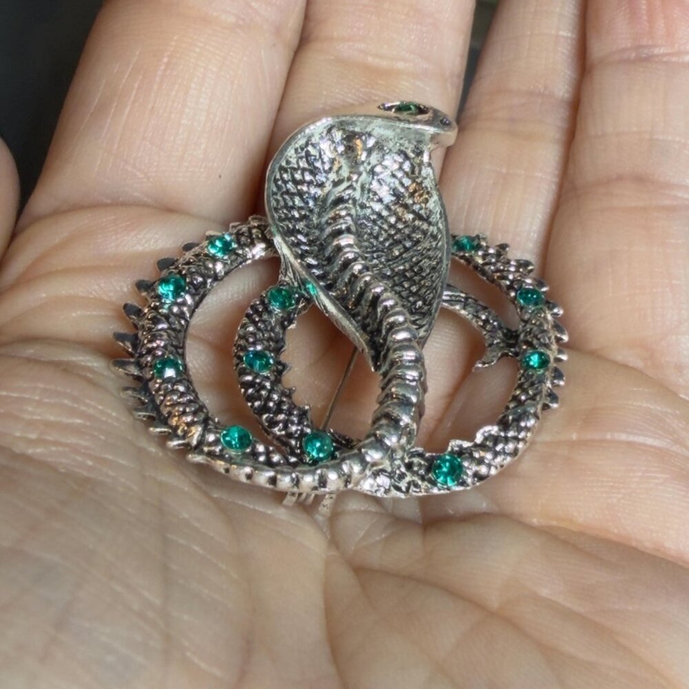 Cobra Brooch Rhinestone Snake Silver Tone 2 Inch - Picture 3 of 8